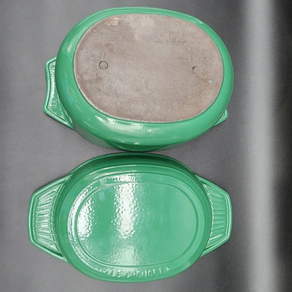 Le Creuset 27 4.2L Green Enameled Cast Iron Multi-Pan Oval Dutch Oven Skillet